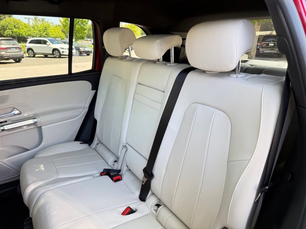 New 2026 Mercedes-Benz GLB 250 image 14