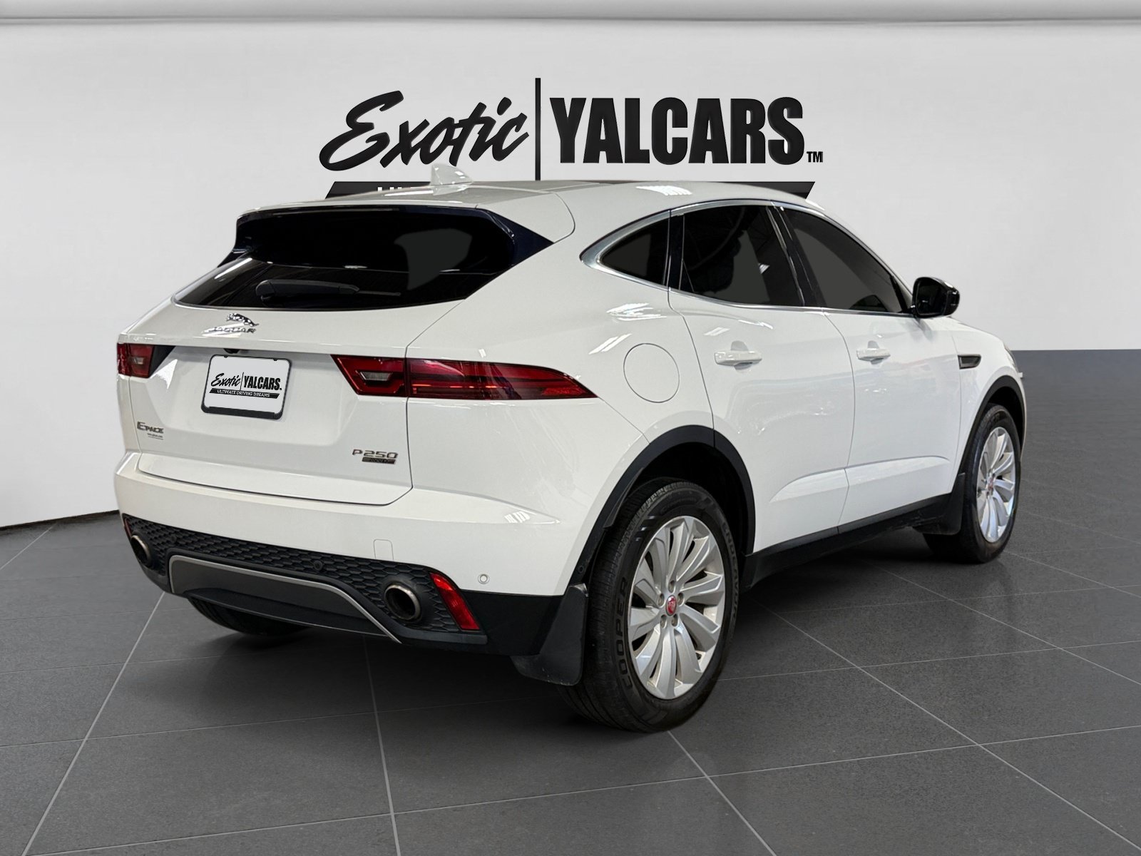 Used 2018 Jaguar E-PACE SE AWD/4WD image 5