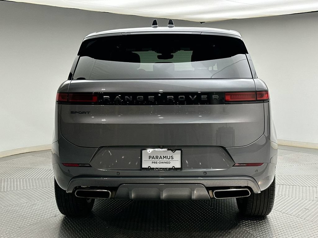 Used 2024 Land Rover Range Rover Sport Dynamic SE AWD/4WD image 12