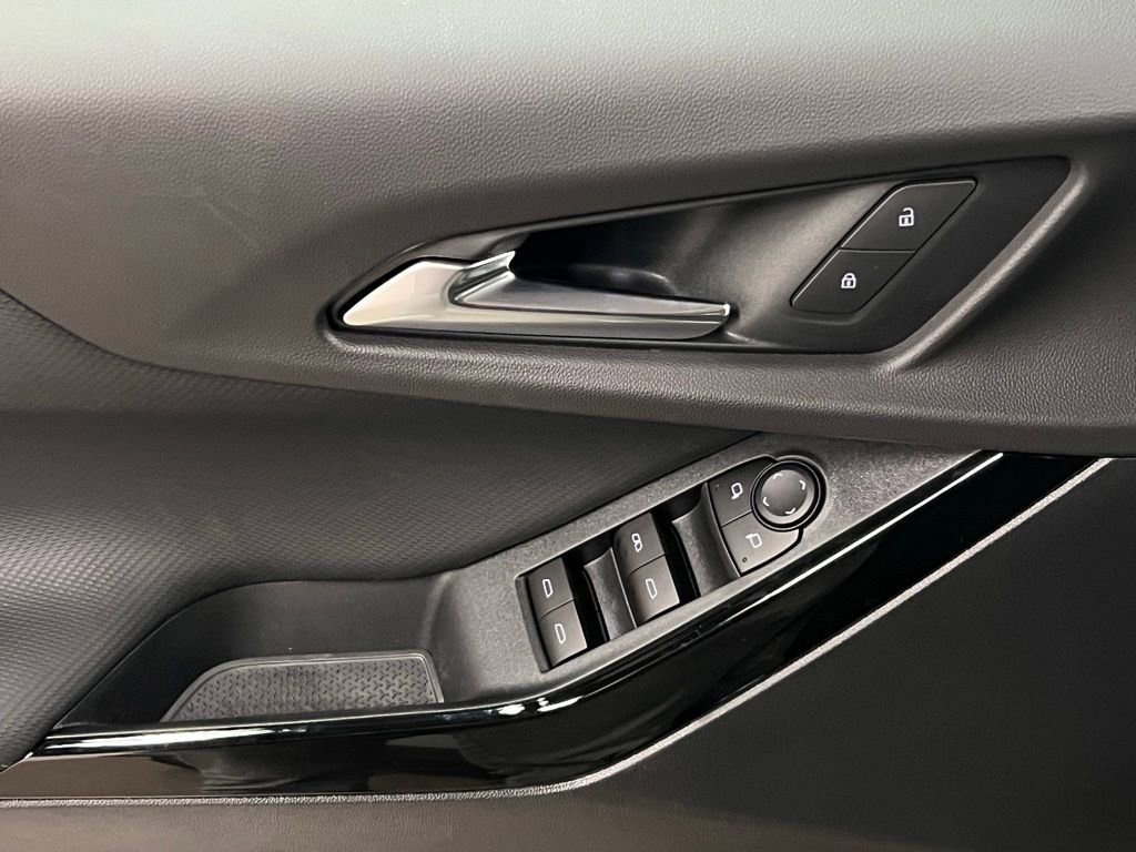 New 2026 Chevrolet Equinox LT w/ LPO, Floor Liner Package image 12