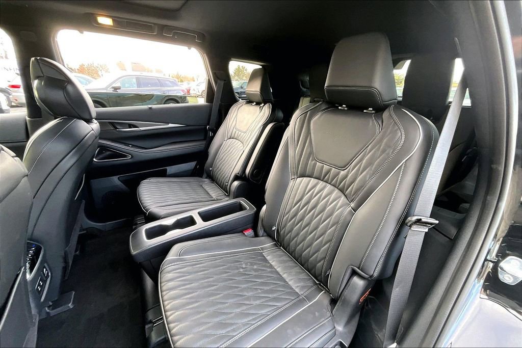 Certified 2026 INFINITI QX60 Autograph w/ Dark Cargo Package AWD/4WD image 32