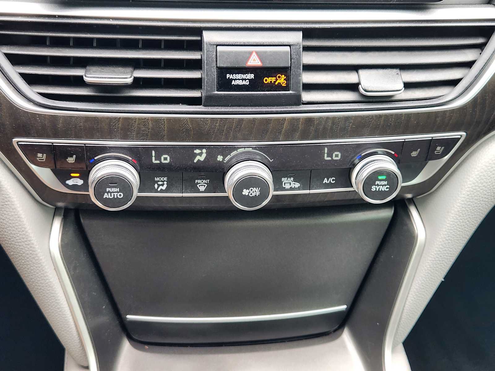 Used 2020 Honda Accord Touring image 18