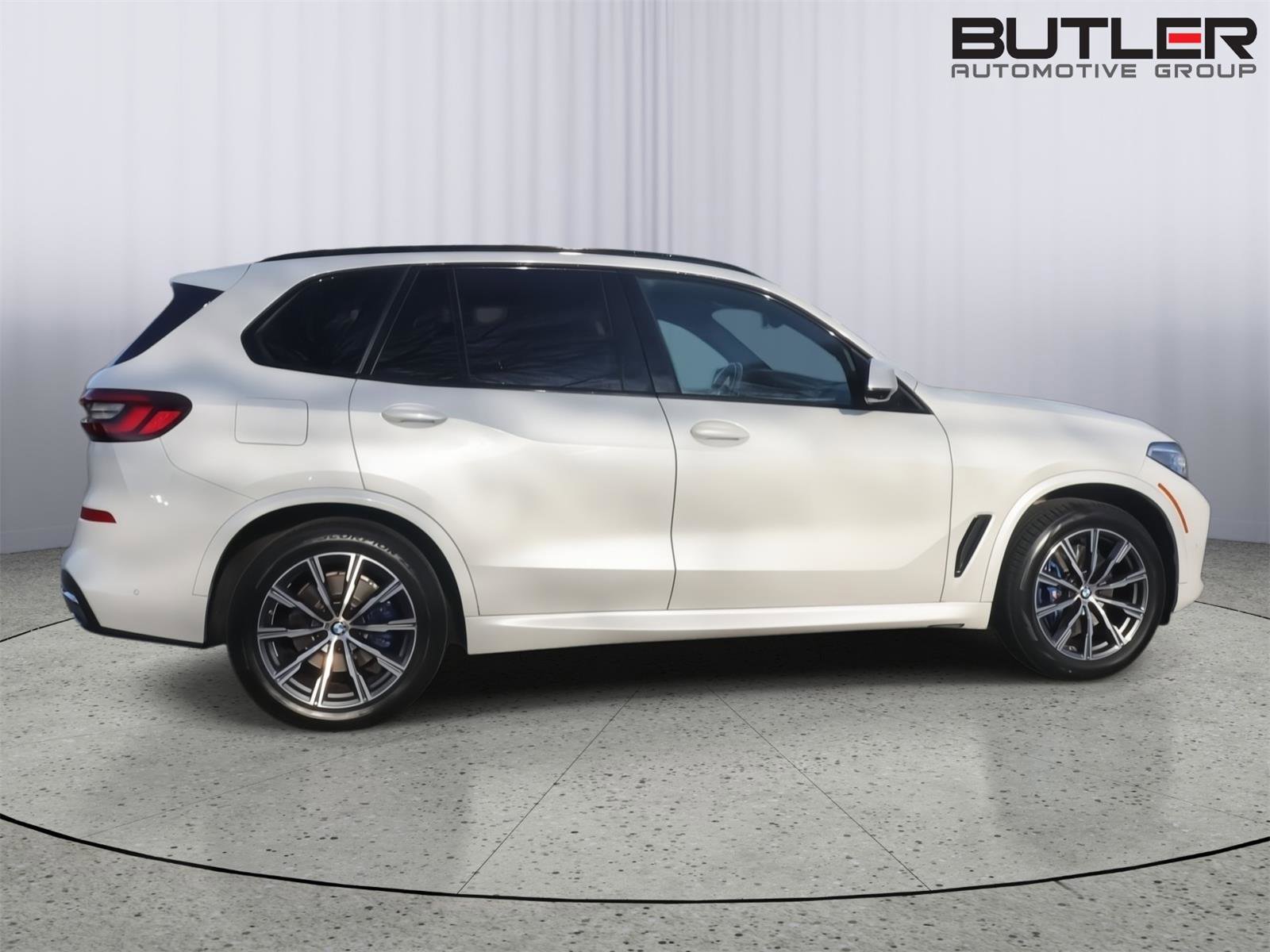 Used 2022 BMW X5 xDrive40i w/ M Sport Package image 8