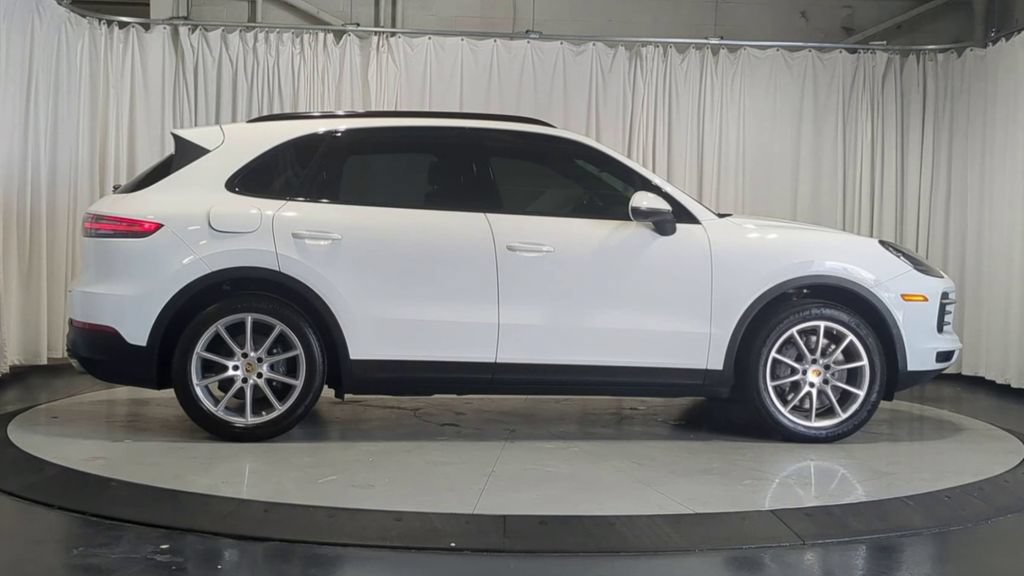 Used 2019 Porsche Cayenne S AWD/4WD image 10
