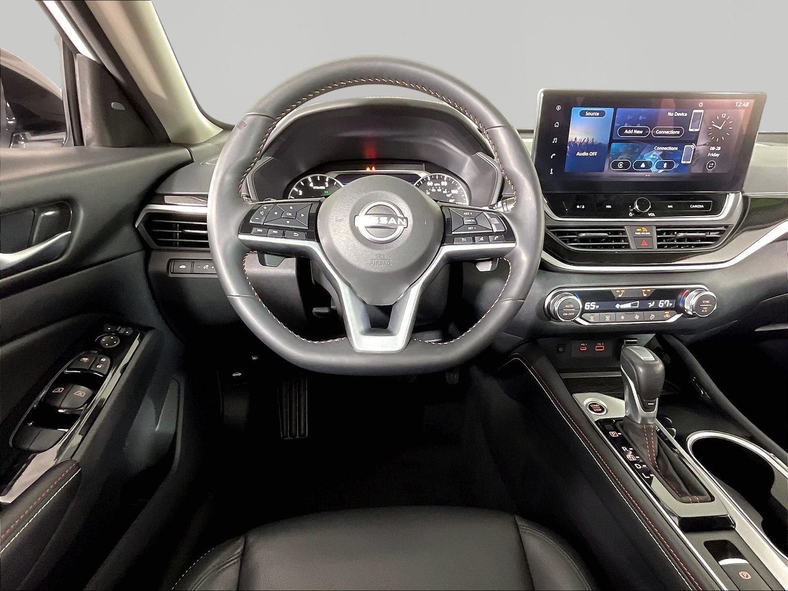 Used 2025 Nissan Altima 2.5 SR w/ SR Premium Package AWD/4WD image 8
