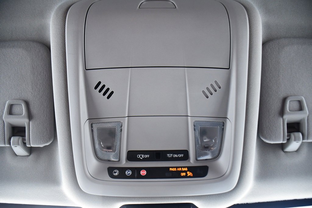 Used 2022 GMC Terrain SLE w/ Driver Convenience Package image 27