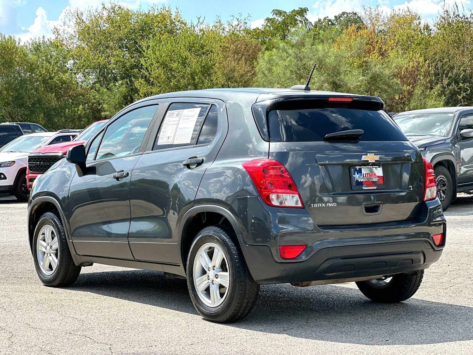 Used 2020 Chevrolet Trax LS w/ Tint and Cruise Package AWD/4WD image 13