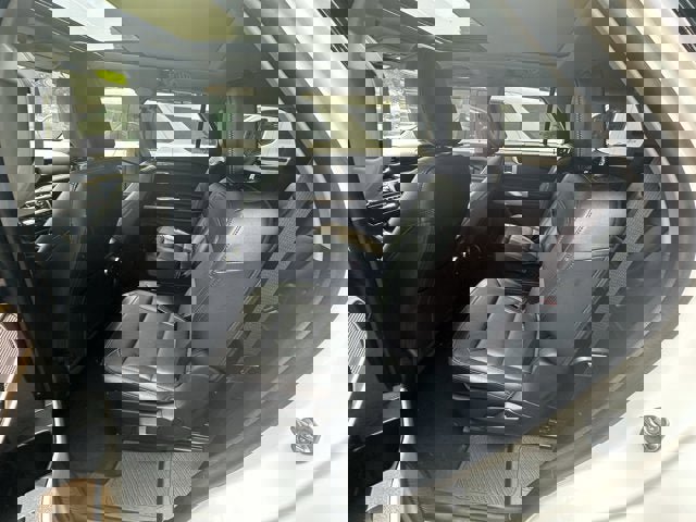 Used 2022 Ford Explorer Limited w/ Equipment Group 301A image 9