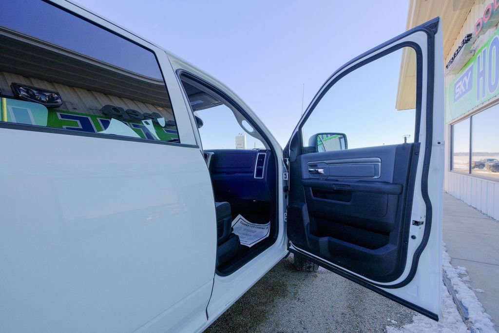 Used 2023 RAM 1500 Classic SLT w/ Electronics Group image 13