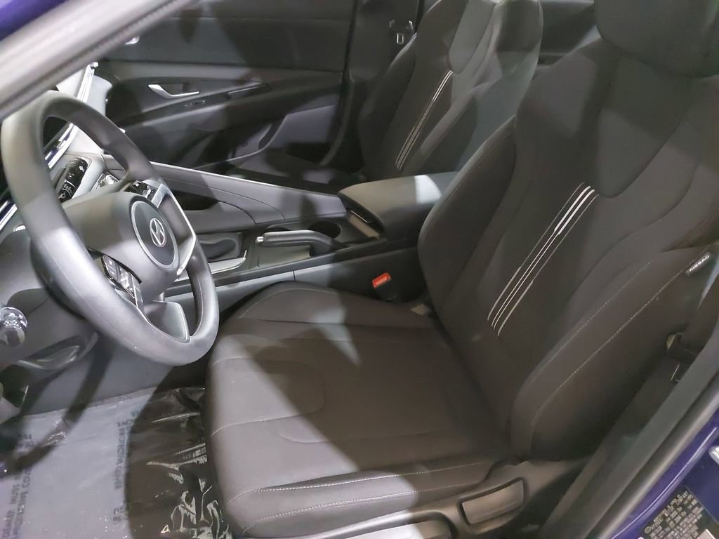 Certified 2024 Hyundai Elantra SEL image 16