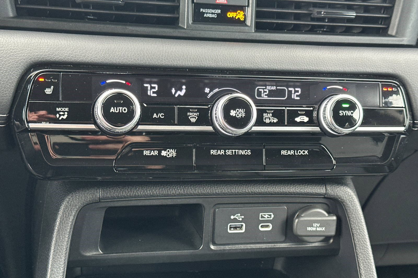 Used 2024 Honda Pilot Touring image 27