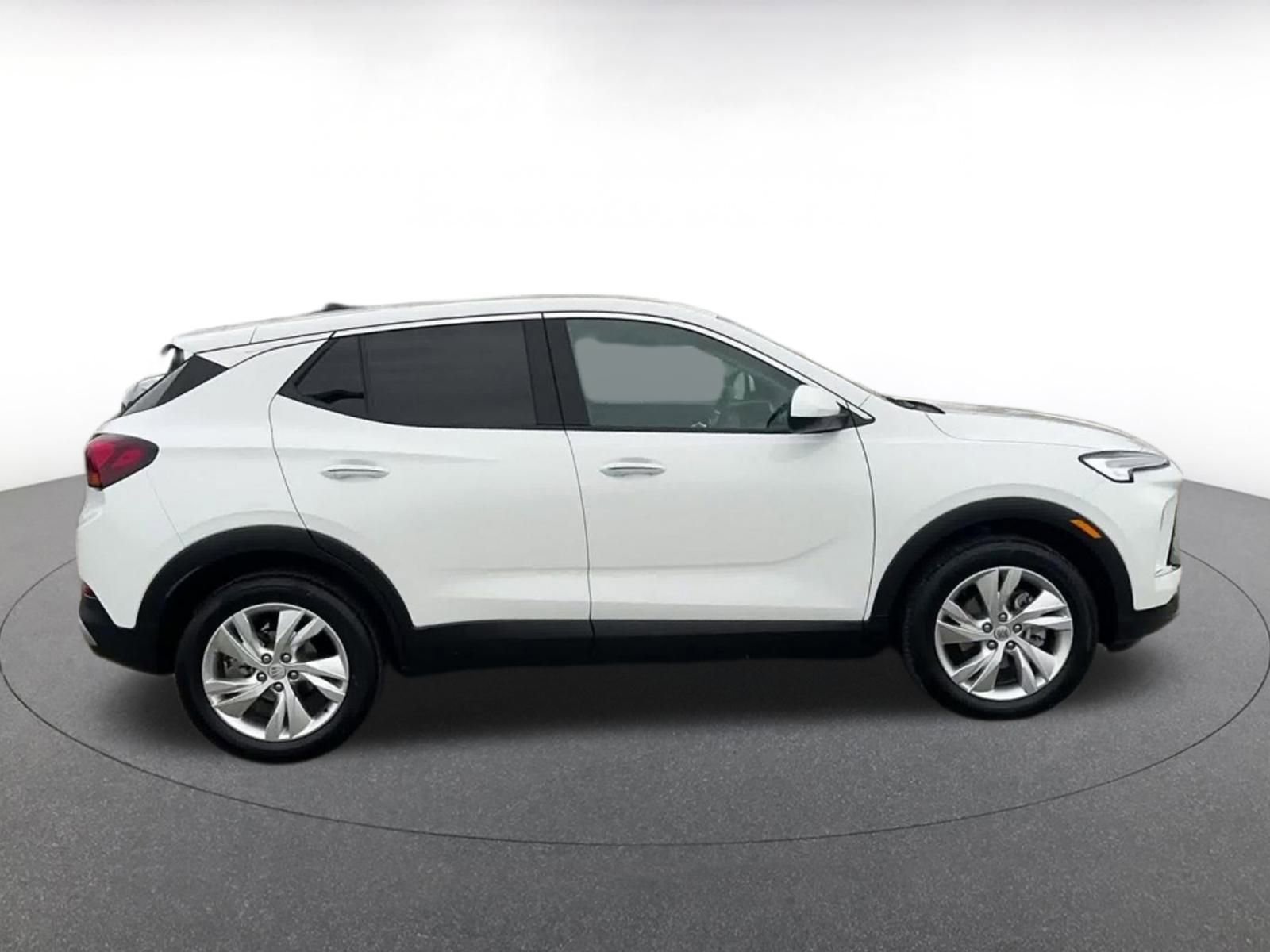 Used 2025 Buick Encore GX Preferred image 16