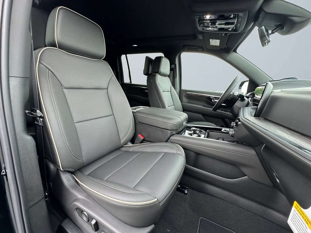 New 2026 Chevrolet Suburban Premier AWD/4WD image 15