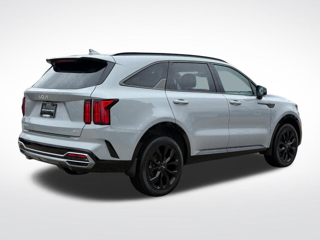 Used 2023 Kia Sorento SX AWD/4WD image 3