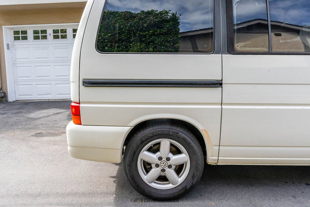 Used 2003 Volkswagen Eurovan MV FWD image 10