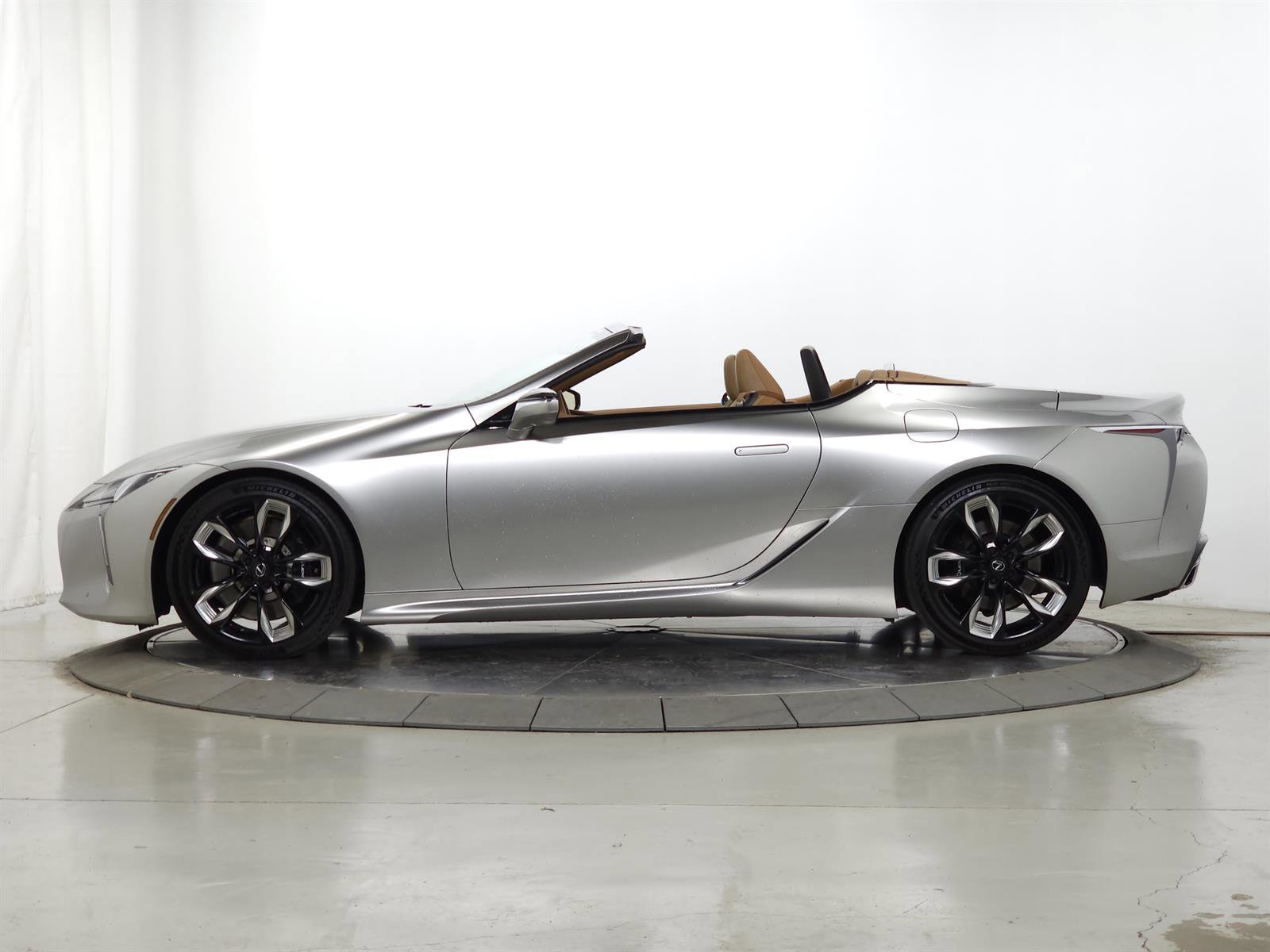 Certified 2024 Lexus LC 500 Convertible w/ Touring Package image 5
