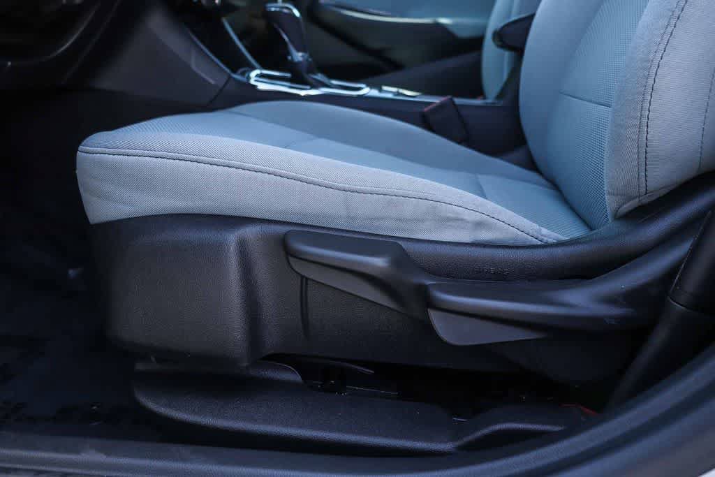 Used 2019 Chevrolet Cruze LS w/ LS Convenience Package FWD image 20