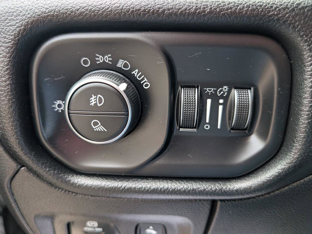 Used 2019 RAM 1500 Big Horn image 36