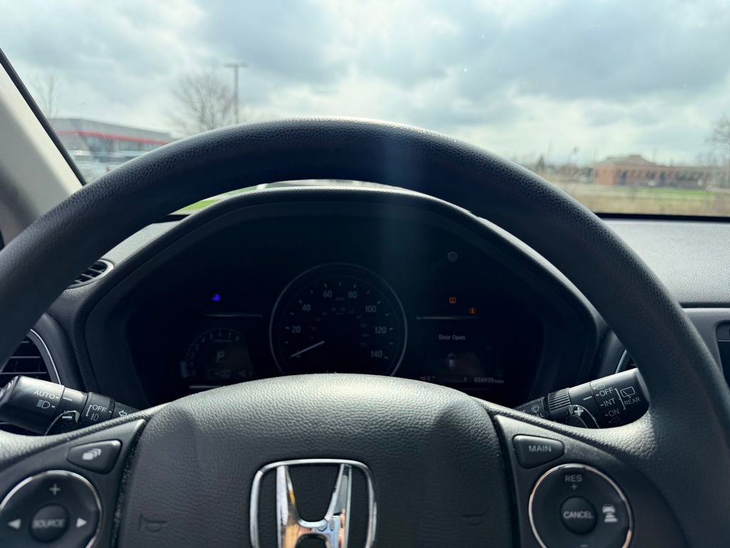 Used 2022 Honda HR-V EX image 6