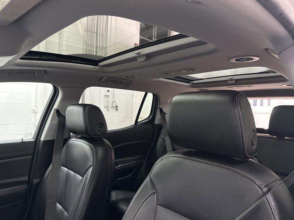 Used 2019 GMC Acadia SLT w/ Black Edition image 35