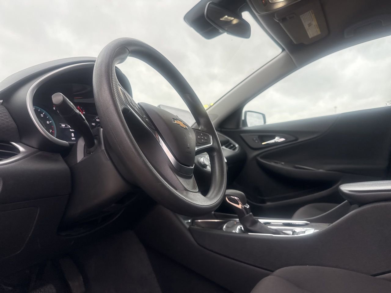 Used 2024 Chevrolet Malibu LT image 37