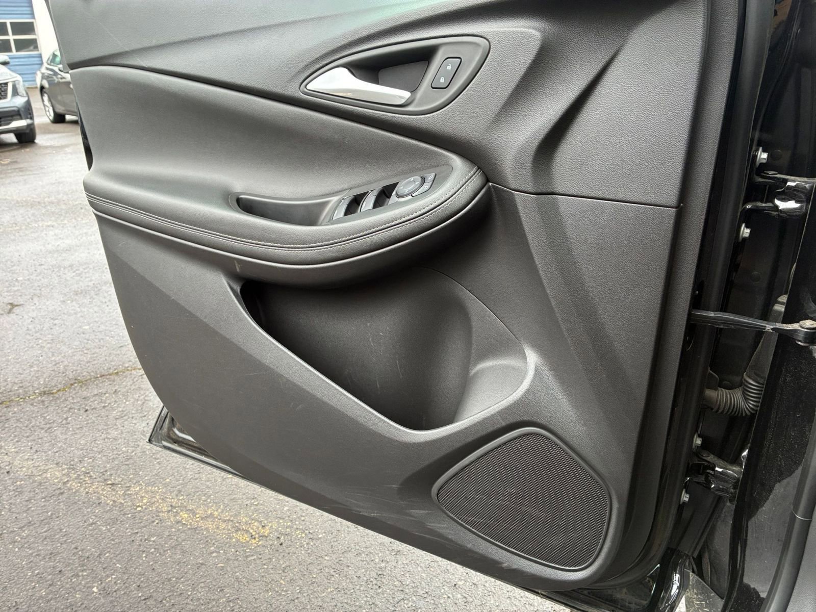 Used 2025 Buick Encore GX Preferred image 18