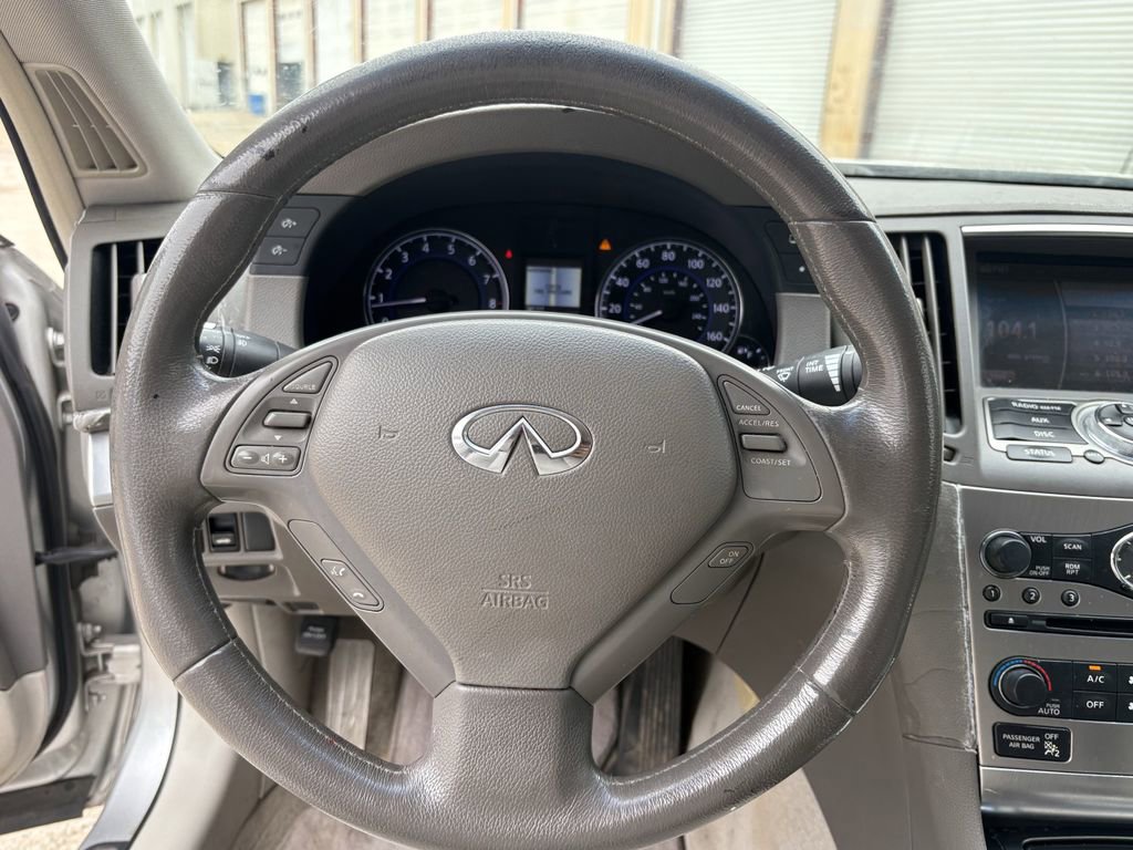Used 2011 INFINITI G37 Journey RWD image 14