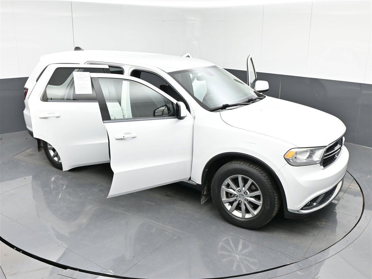 Used 2017 Dodge Durango SXT w/ 3rd Row Seating Group image 36