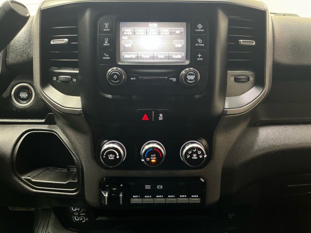 Used 2022 RAM 3500 Tradesman w/ Chrome Appearance Group AWD/4WD image 17