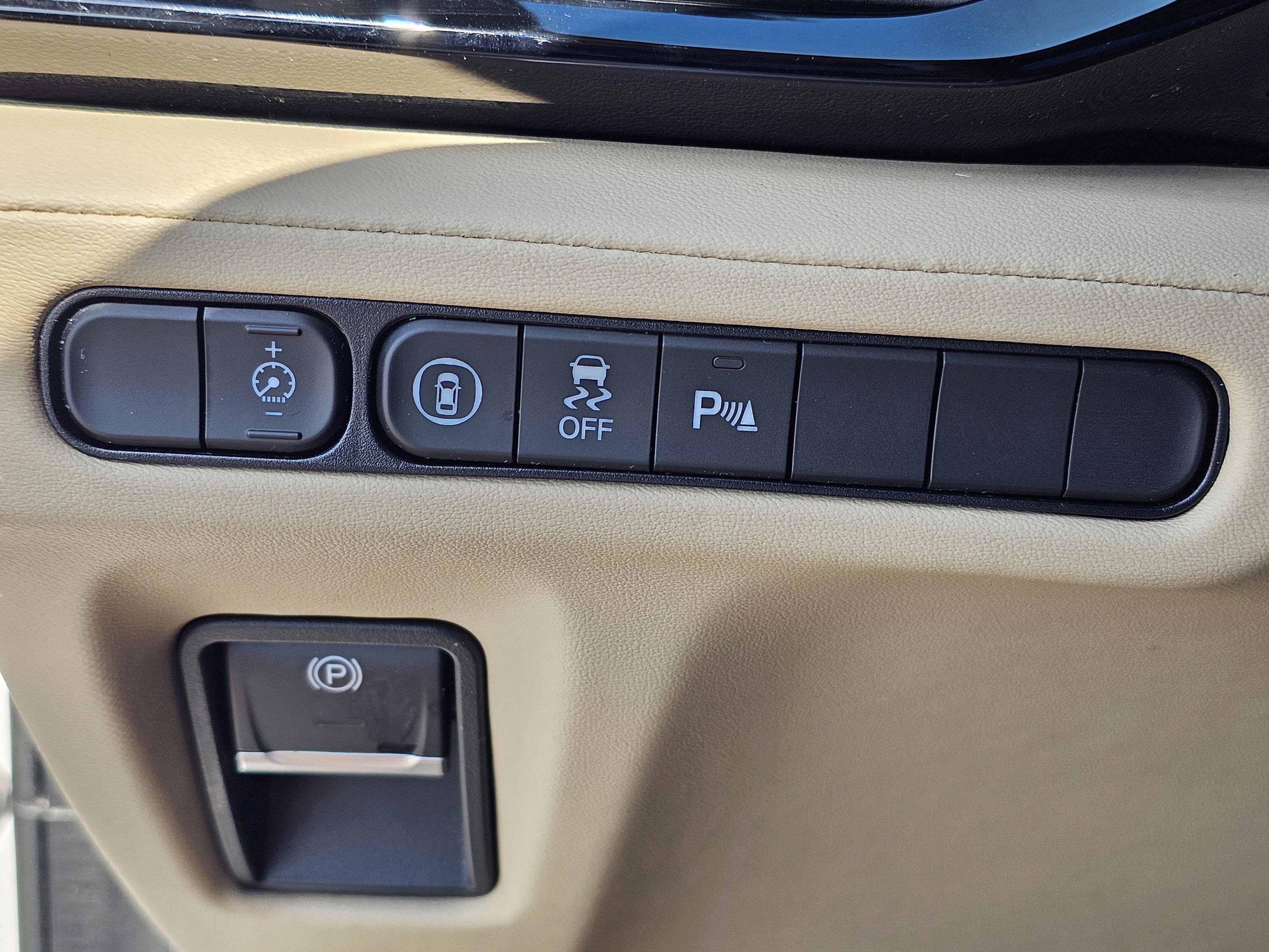 Used 2025 Acura MDX FWD w/ Technology Package image 19