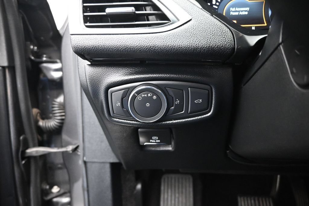 Used 2017 Lincoln MKZ Reserve FWD image 12