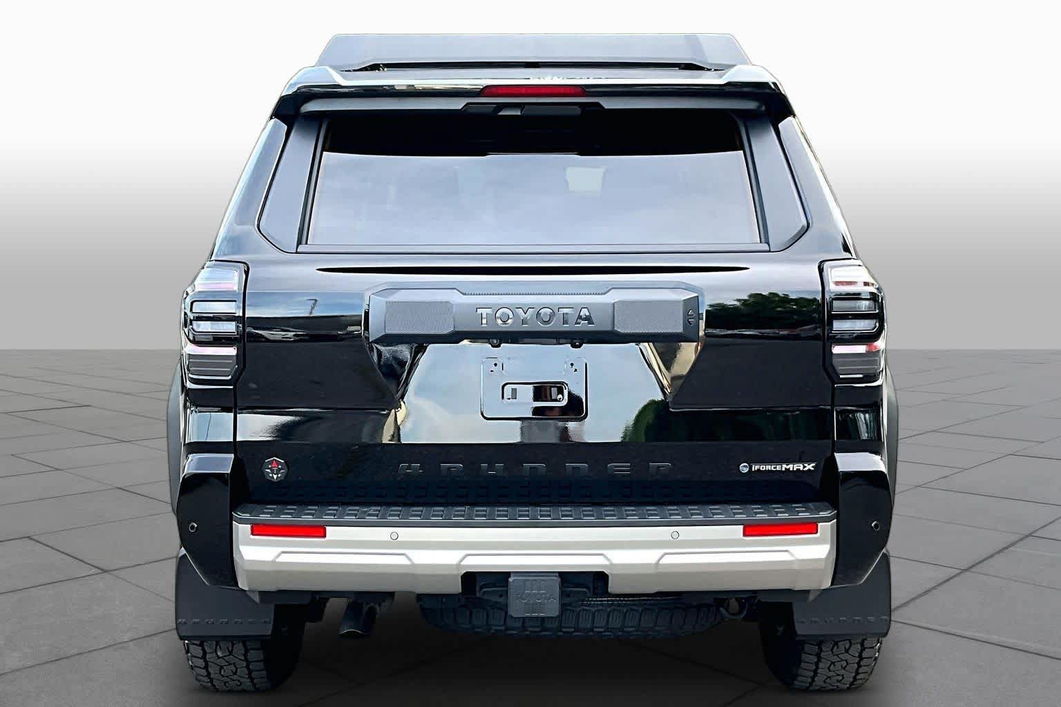 Certified 2025 Toyota 4Runner Trailhunter AWD/4WD image 5