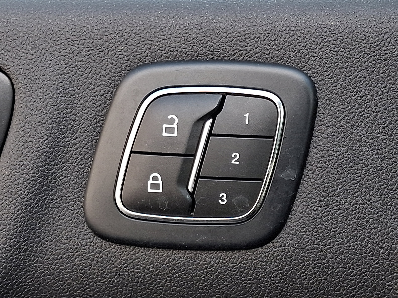 Used 2023 Ford Escape Active w/ Tech Pack #2 image 26