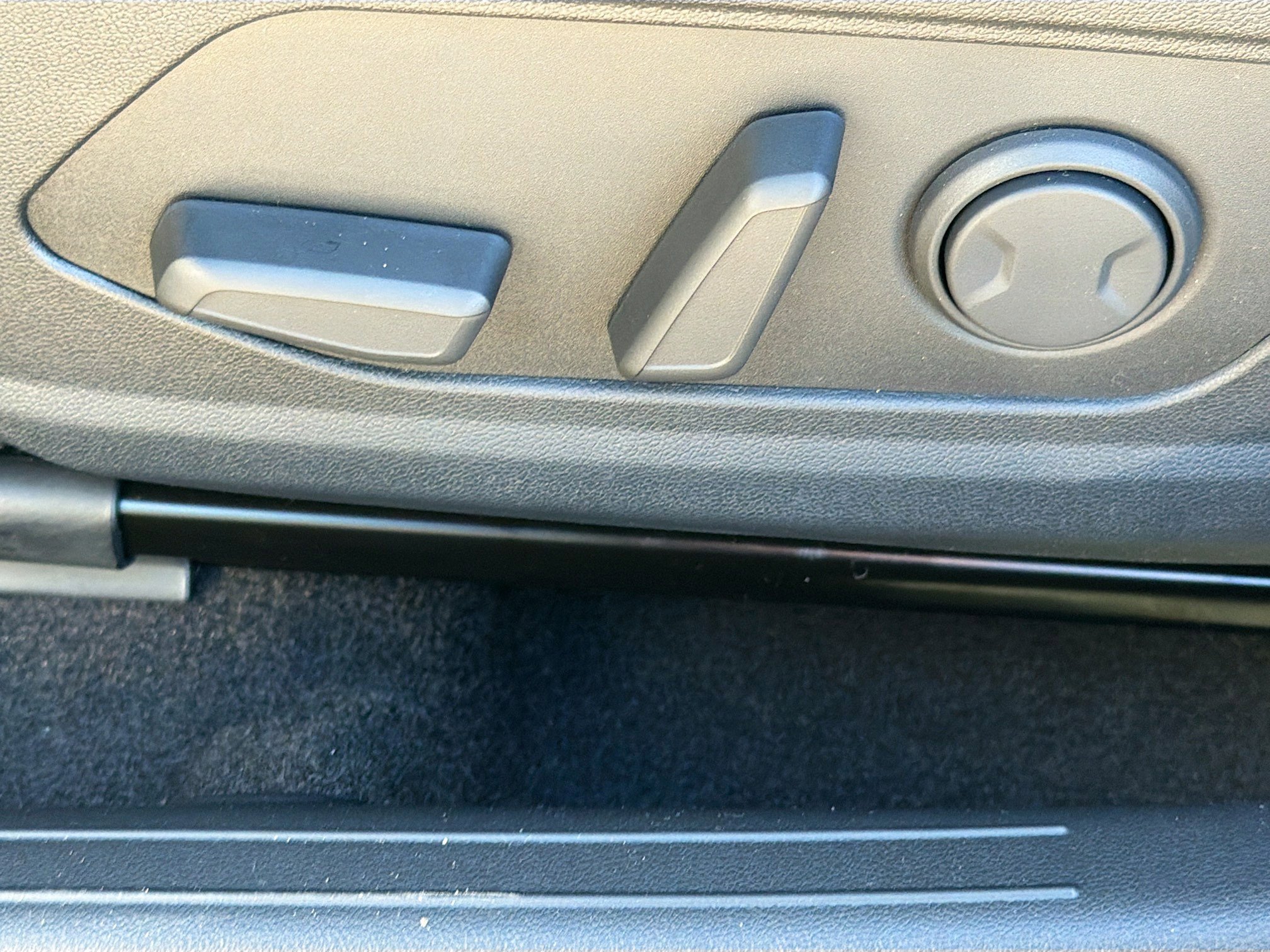 New 2026 Hyundai Elantra Limited image 24