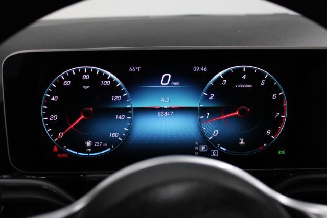 Used 2021 Mercedes-Benz GLA 250 w/ Premium Package image 22