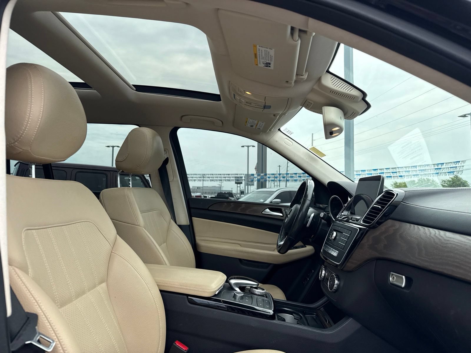 Used 2019 Mercedes-Benz GLS 450 4MATIC image 16