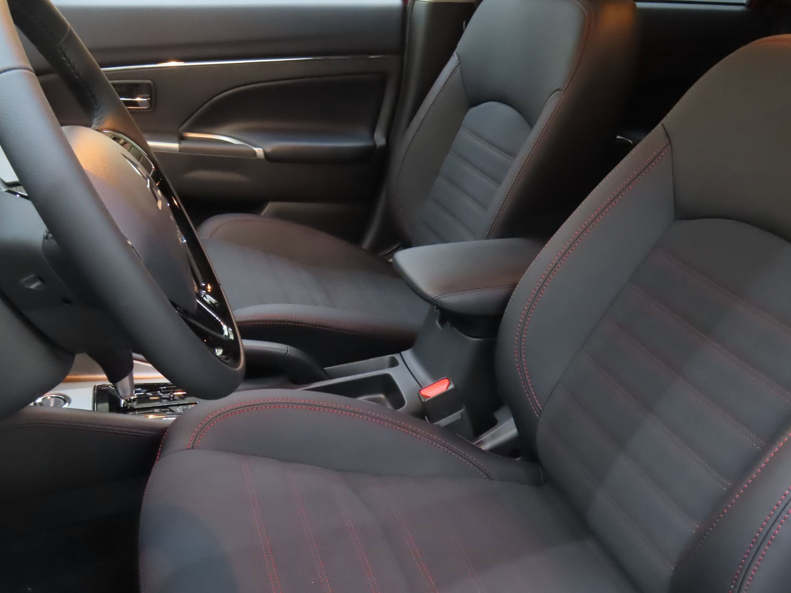 New 2025 Mitsubishi Outlander Sport SE image 10