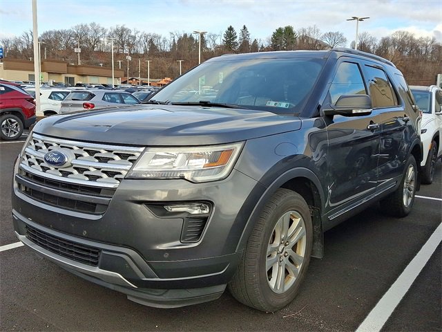 Used 2019 Ford Explorer XLT w/ Equipment Group 202A image 3