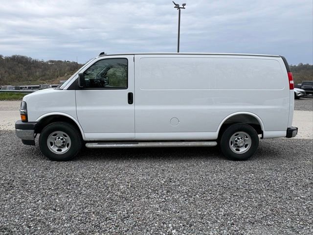 Used 2024 Chevrolet Express 2500 w/ Driver Convenience Package video 2
