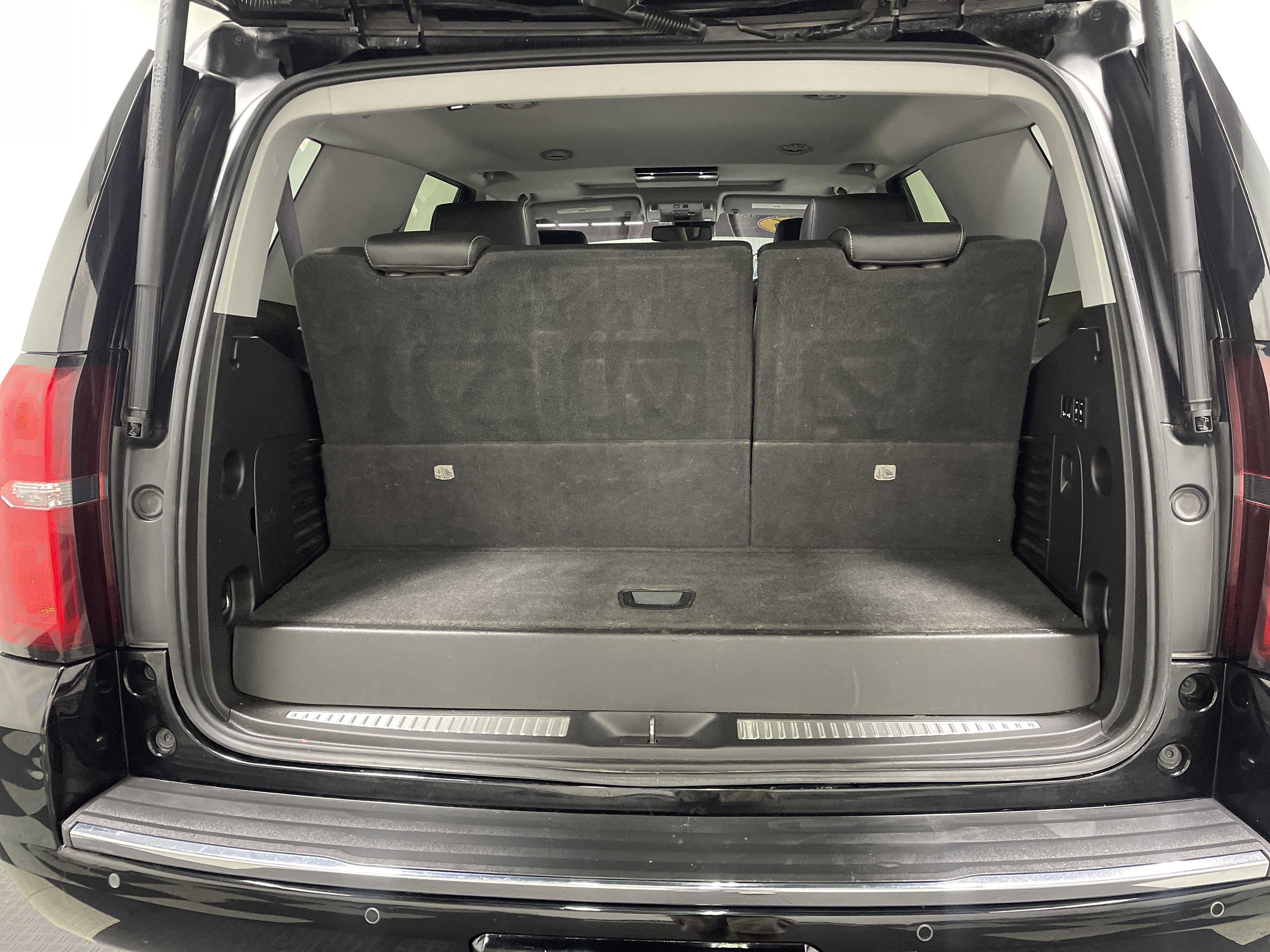 Used 2016 Chevrolet Tahoe LTZ AWD/4WD image 18