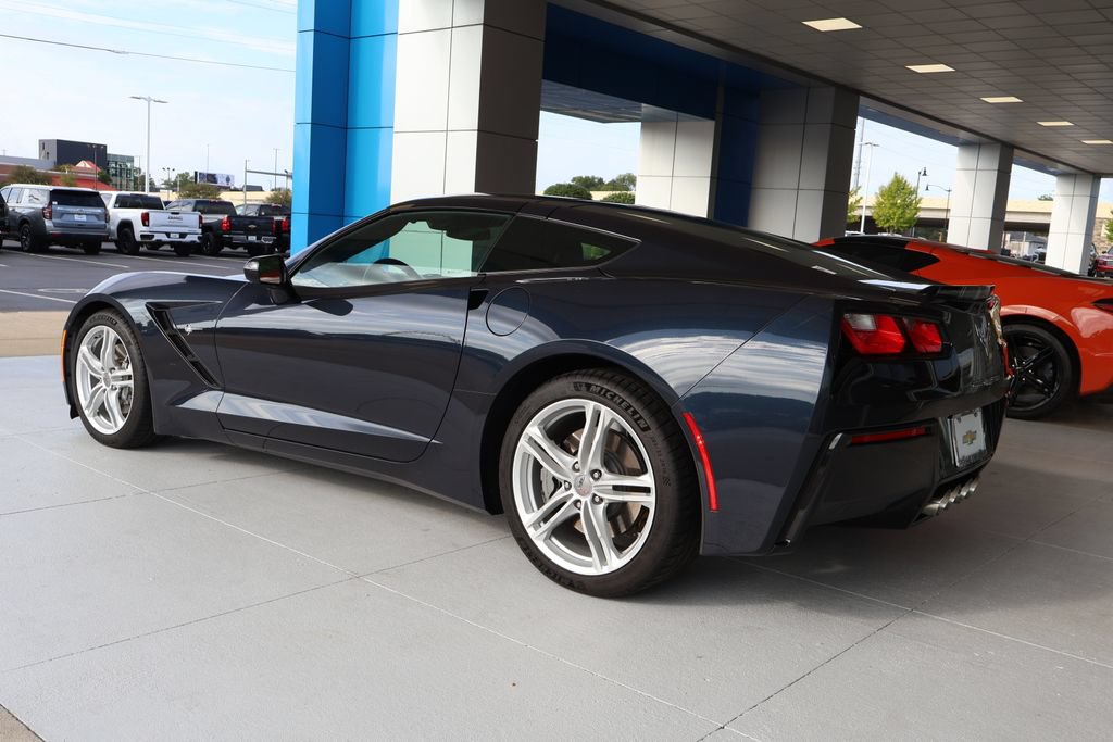 Used 2014 Chevrolet Corvette Stingray Coupe RWD image 5