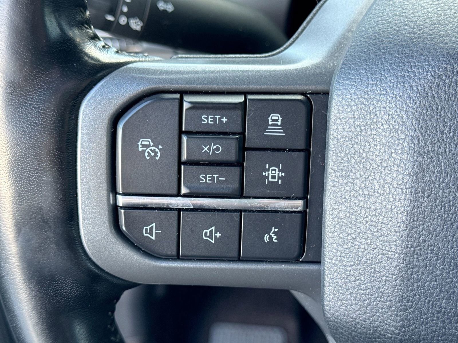 Used 2021 Ford F150 Lariat image 24