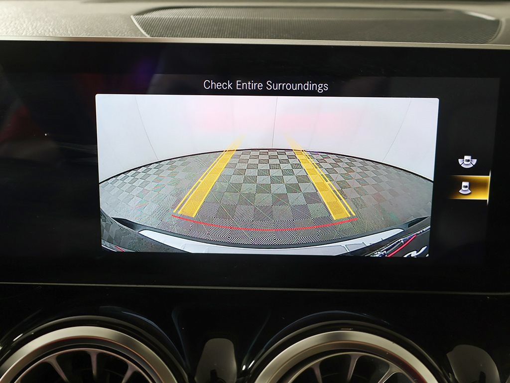 Used 2021 Mercedes-Benz GLB 250 4MATIC w/ Premium Package image 46