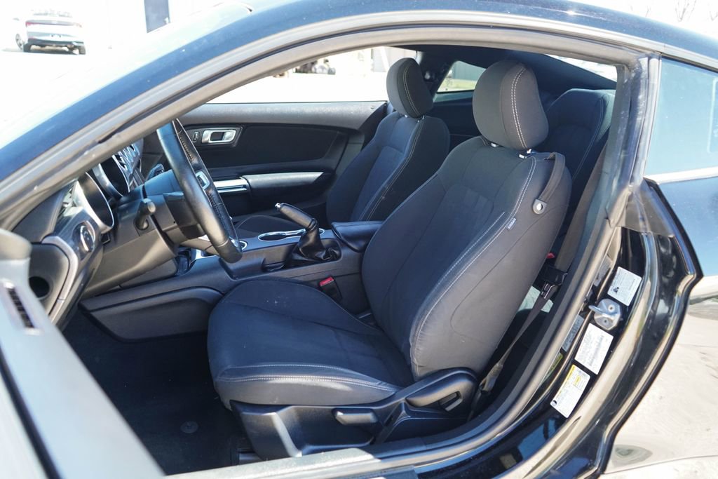 Used 2019 Ford Mustang EcoBoost w/ Ecoboost Performance Package image 8