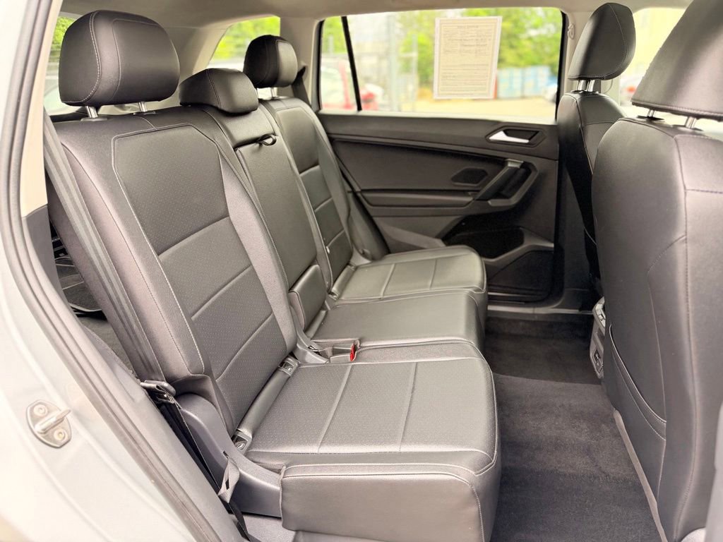 Used 2019 Volkswagen Tiguan SE AWD/4WD image 15