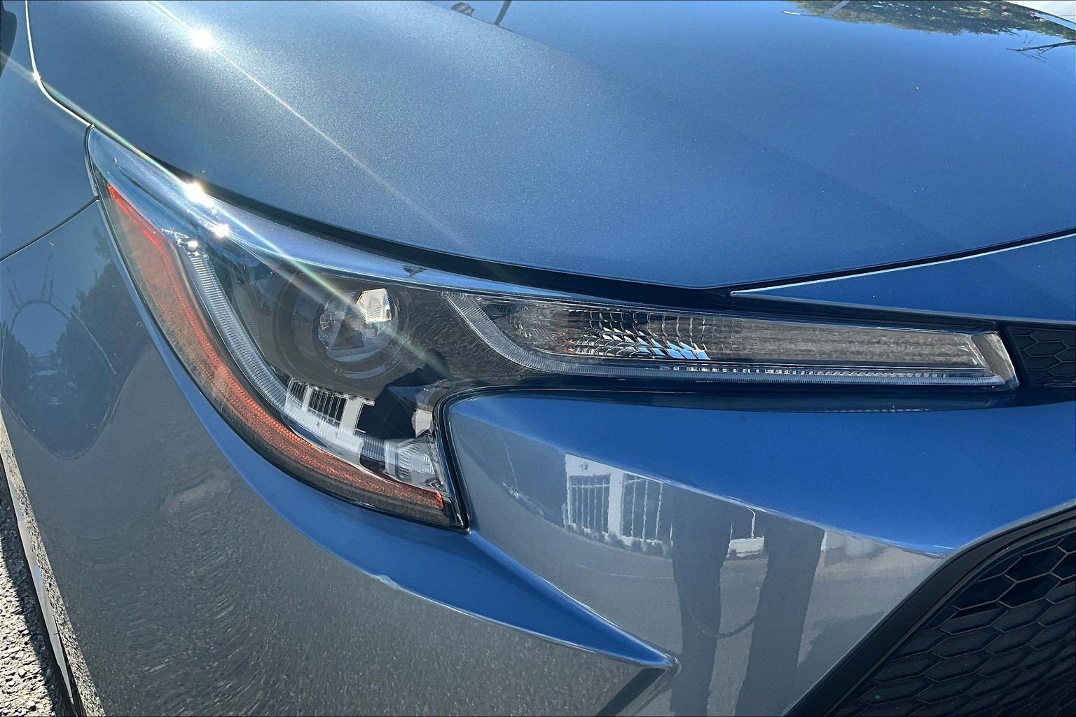 Used 2022 Toyota Corolla LE FWD image 29
