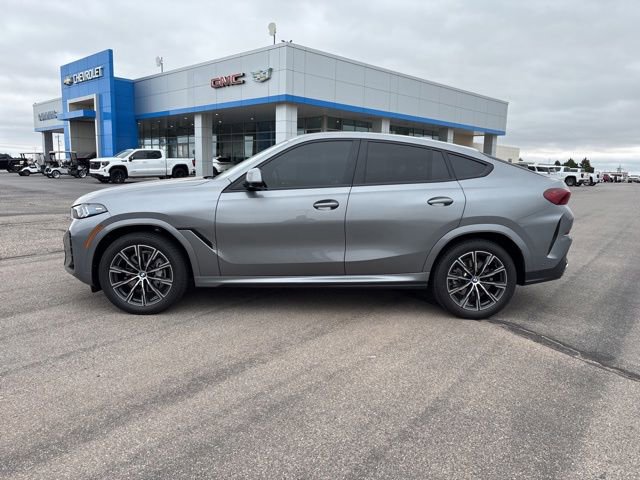 Used 2025 BMW X6 xDrive40i w/ Climate Comfort Package AWD/4WD image 8