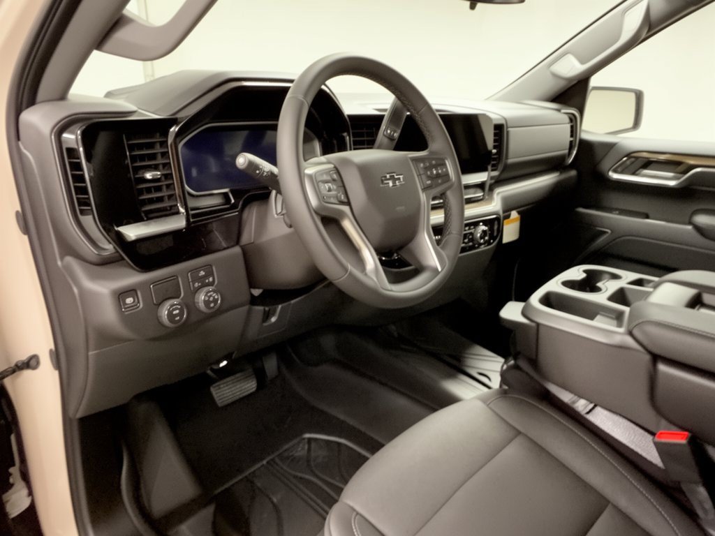 New 2026 Chevrolet Silverado 1500 RST w/ RST Select Package RWD image 4