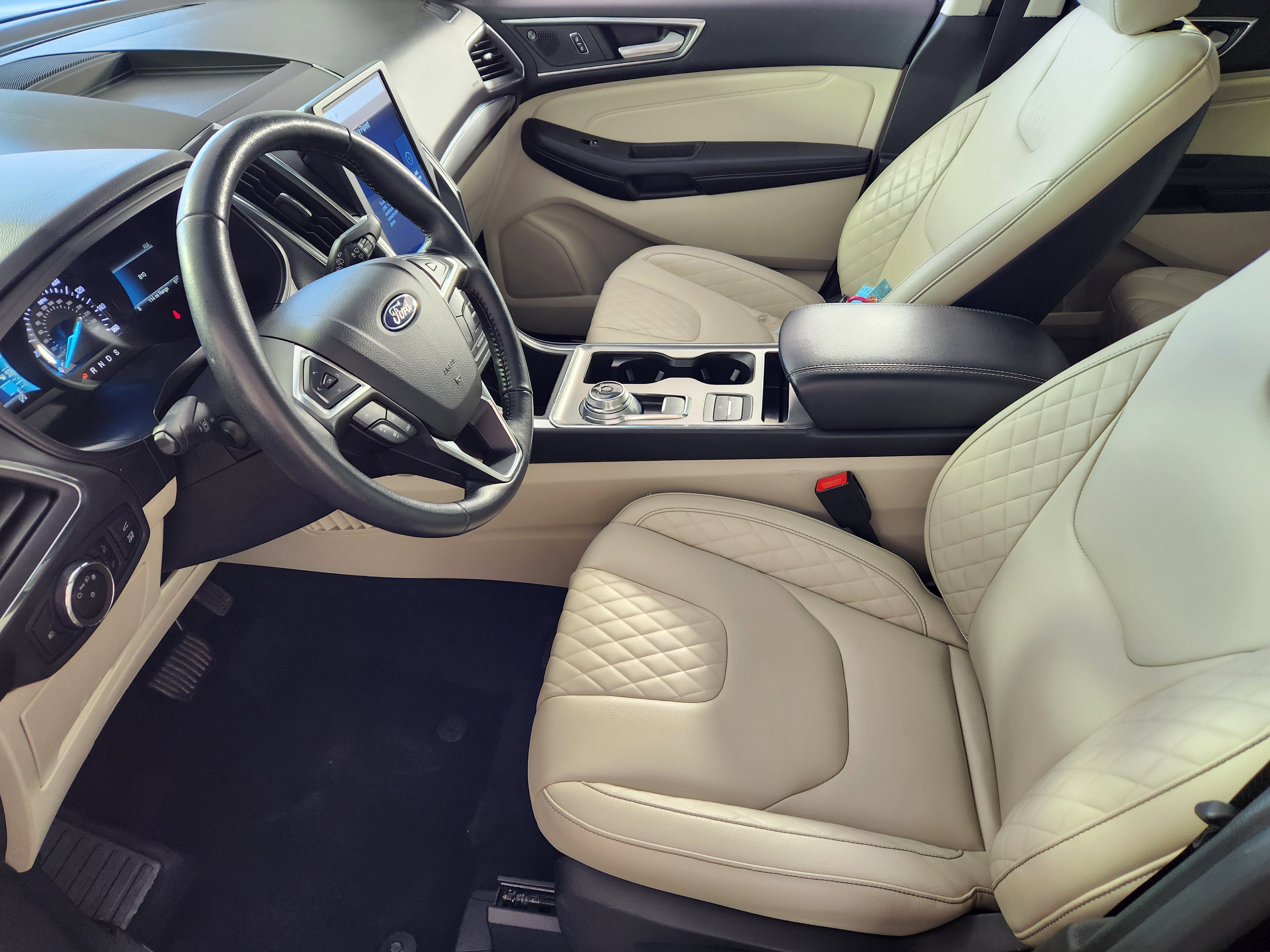 Used 2023 Ford Edge Titanium AWD/4WD image 11