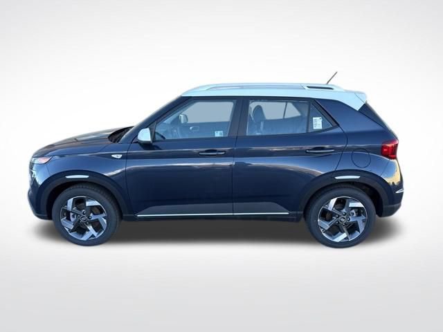 Used 2025 Hyundai Venue Limited image 8